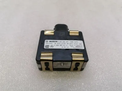 Mercedes EQA H243 Dödvinkelsensor A0009055211 Radarsensor