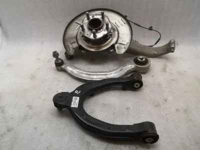 Tesla Model 3 Standard Range FLH Hub 1044311-00-E Hjullagerhus fram vänster
