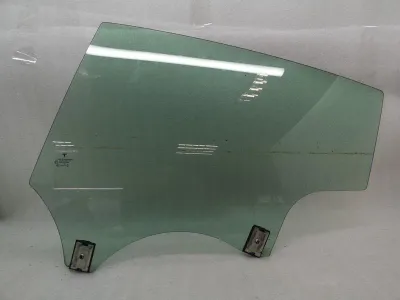 Tesla Model 3 Türscheibe hinten links 1077904-99-C Türscheibe hinten links