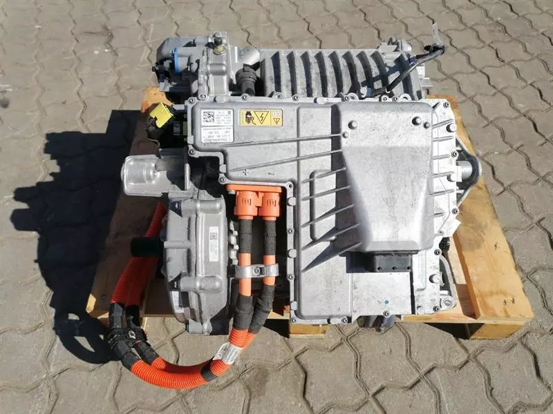 Mercedes-Benz GLA / EQA (H247) 2020-... Mercedes EQA H243 EQA350 Electric Unit FRONT FRONT Engine A2433408902 ENGINE