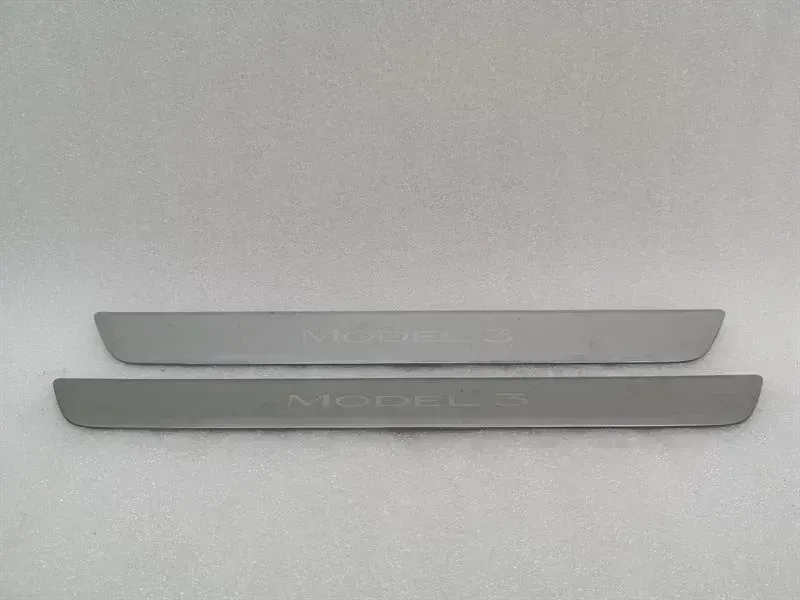 Tesla Model 3 Door Sill Tesla Model 3 Standard Range Door Sill Set 1504...