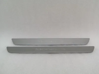 Tesla Model 3 Standard Range Door Sill Set 1504763-0-A Door Sill Set