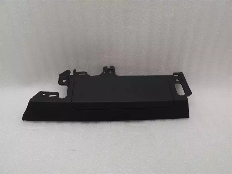 Tesla Model 3 TESLA MODEL 3 LONG RANGE 1111824-00-B RHD RIGHT HANDLE KNEE BAG COVER RHD Body type: Hatchback
Fuel: ELECTRIC