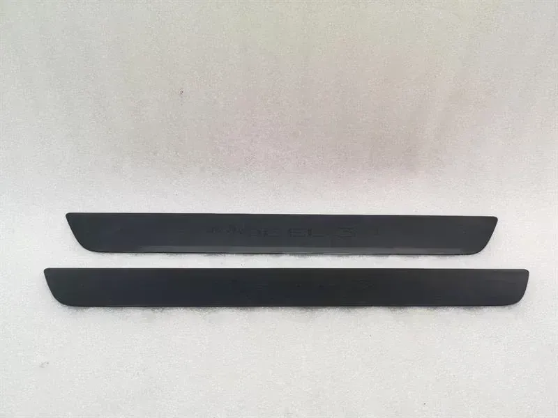 Tesla Model 3 Door Sill Tesla Model 3 Long Range Door Sill Set 1504763-...