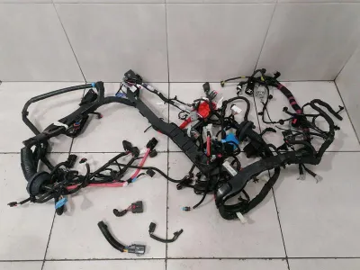 Жгут проводов переднего отсека Tesla Model 3 2567964-07-C, правостороннее рулевое управление, правостороннее управление