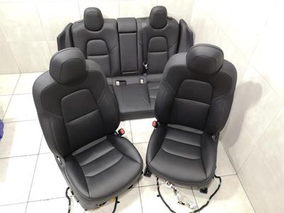 Tesla Model 3 Long Range Seat Interrior 7654322-01-D PUR SVART Svart RHD