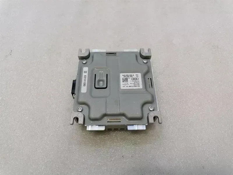 Audi e-tron GT (FW) Audi E-Tron GT electronic module 4J3035335A control unit E-sound MLB-Evo Body type: Hatchback
Fuel: ELECTRIC