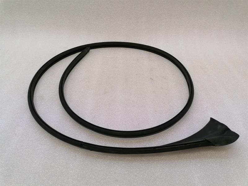 Audi e-tron GT (FW) Door Seal Audi E-Tron GT Left Door Seal 9J1853911B Door S...