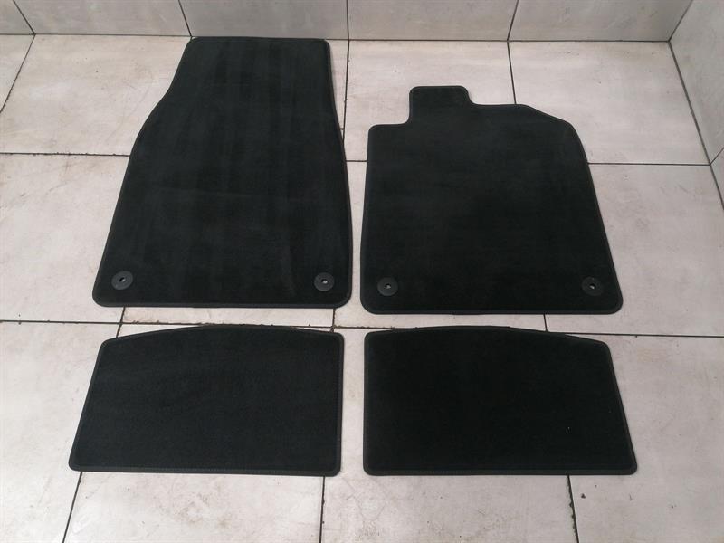 Audi e-tron GT (FW) Floor Mats Audi E-tron GT Floor Mat Set 4J3863713A RIGHT H...