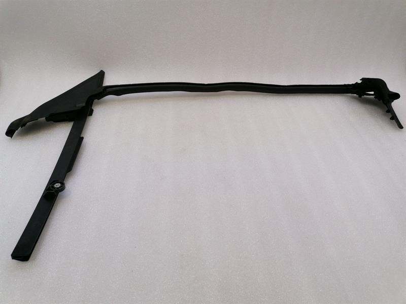 Audi e-tron GT (FW) Audi E-tron GT FRH Door Seal 9J1837434 Door Seals Front Right Body type: Hatchback
Fuel: ELECTRIC