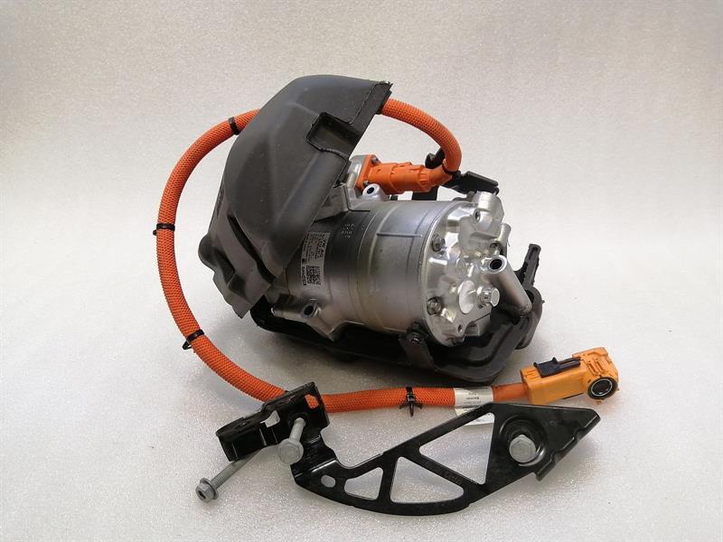 Audi e-tron GT (FW) Audi E-Tron GT A/C Compressor 9J1816797C Air Conditioning Compressor Body type: Hatchback
Fuel: ELECTRIC