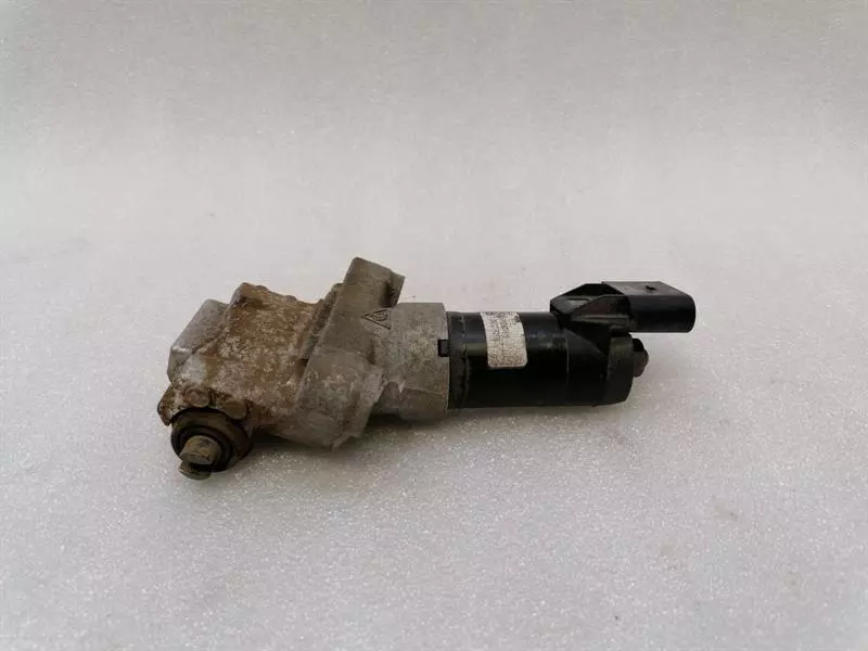 Audi e-tron GT (FW) Park Brake Motor Audi E-tron GT Right Park Brake Engine 9Y090761...