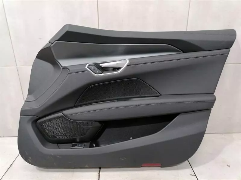Audi e-tron GT (FW) Audi E-Tron GT Door Card Front Right 4J3867106 RIGHT HANDLE RHD Body type: Hatchback
Fuel: ELECTRIC