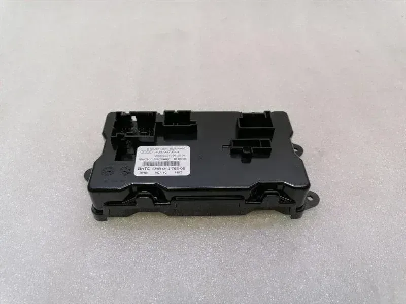 Audi e-tron GT (FW) Electronic module Audi E-tron GT Climate Control Module 4J3907040...