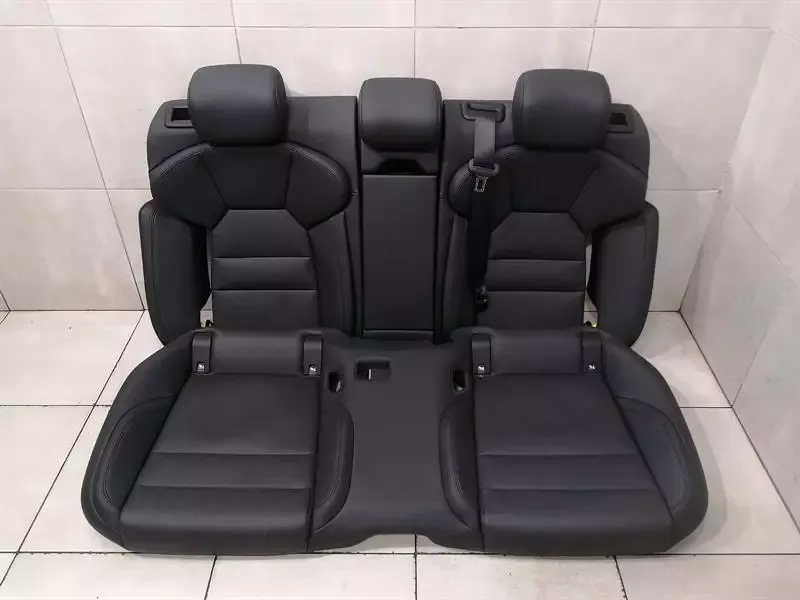 Audi E-tron GT rear seat set 4J3010127 rear seat set