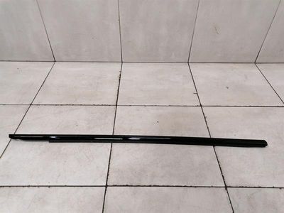 Audi E-tron GT FRH durvju molding 4J3837476C priekšējo labo durvju stienis