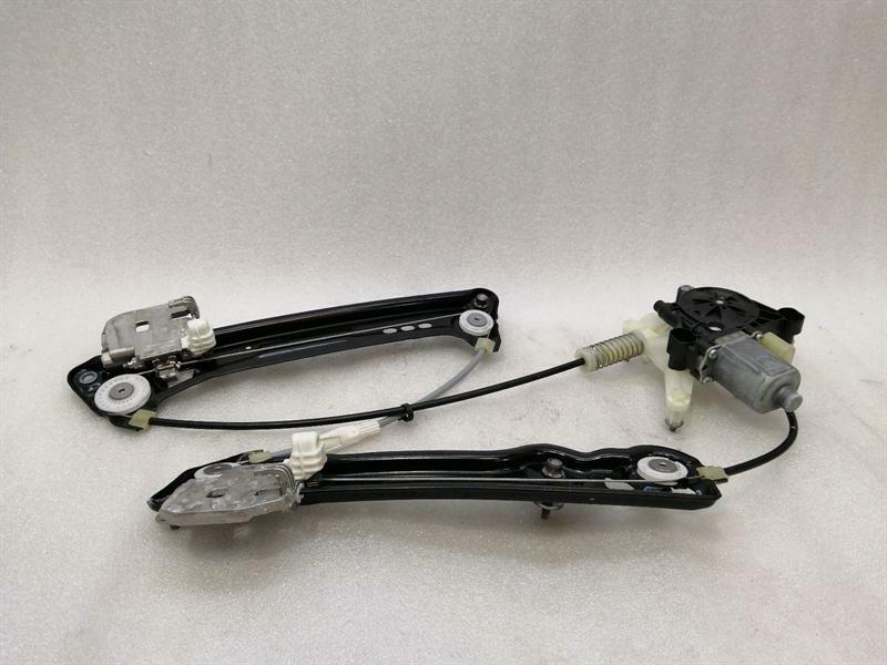 Porsche Taycan Porsche Taycan 9J left rear door winder 9J1839401B window regulator rear left
