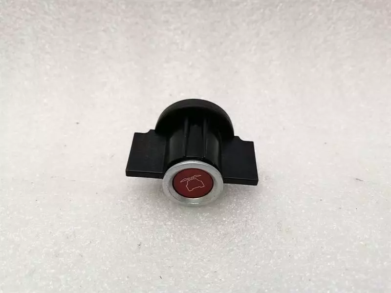 Tesla Model X Tesla Model X P100D Rear Falcon Door Switch 1074114-00-B Rear Door Switch Body type: Estate
Fuel: ELECTRIC