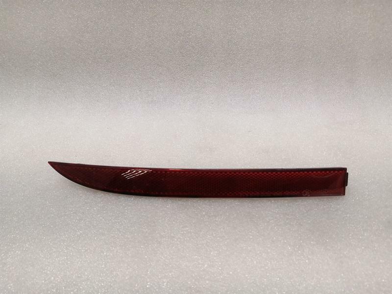 Porsche Taycan Porsche Taycan 9J Right Sidelight 9J1945104C Indicator Right Reflector