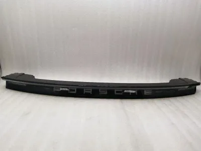 Porsche Taycan 9J Bremslichtleiste 9J1945081K Bremslicht! DEFEKT!