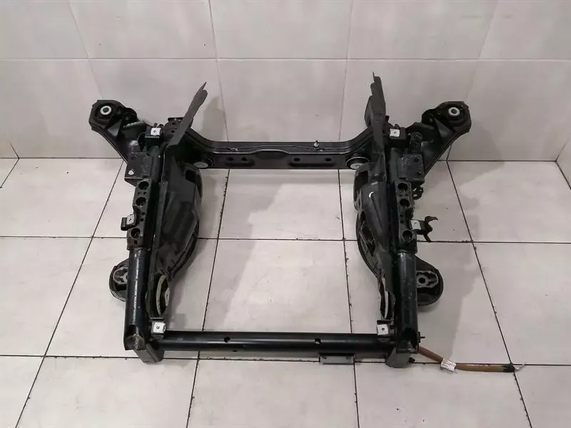 Mercedes EQC400 EQC N293 subframe rear A2933500900 axle frame rear axle