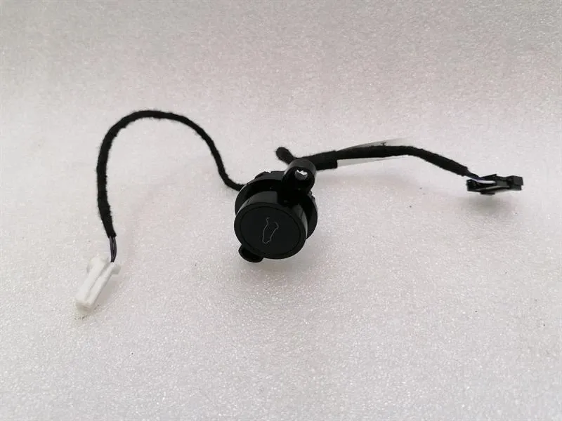 Tesla Model 3 Boat Open Switch 1501907-00-A Tailgate Switch