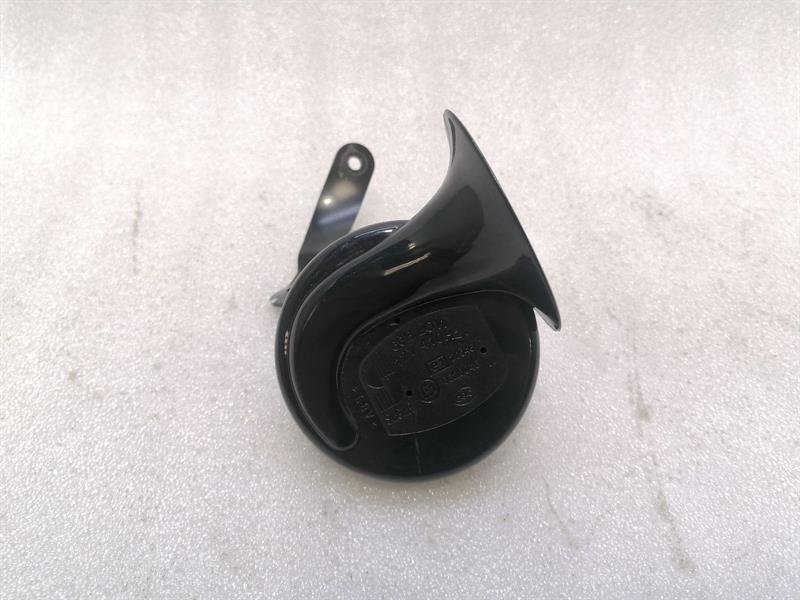 Tesla Model 3 2017-... TESLA MODEL 3 LONG RANGE Horn 1486943-00-A Horn Fanfare