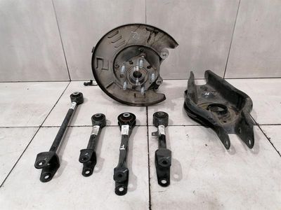 Tesla Model 3 Performance RLH rumbas komplekts 1044411-00-G riteņa gultņa korpuss aizmugurē pa kreisi