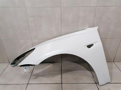 Tesla Model 3 Performance kreisais spārns 1081401-11-D kreisais spārns