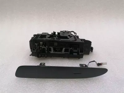 Klamka drzwi Porsche Taycan 9J 9J1839885A RL HL