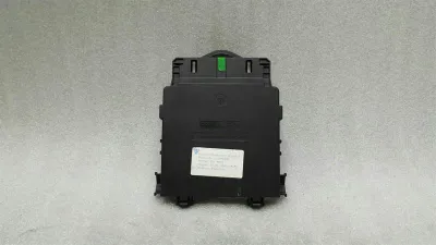 Skrzynka bezpieczników Porsche 911 997 9976130100