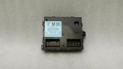 Porsche 911 997 priekšējie virsbūves moduļi 99761817212 Vadības bloka piekļuve priekšpusē