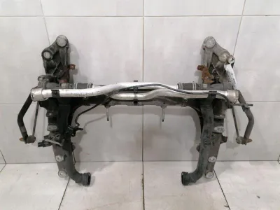 Support d&#39;essieu avant pour Porsche 911 997 99734108111 Turbo