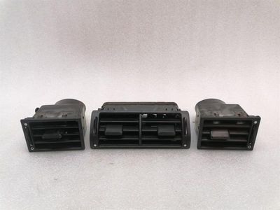 Porsche 911 993 zestaw nawiewów 91157205201 zestaw dysz wentylacyjnych kratka wentylacyjna