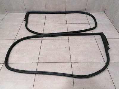 Porsche 911 996 Dörrtätningssats 99653707503 Dörrtätningssats L+R