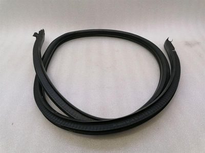 Porsche 911 996 kreiso durvju blīvējums 99653707500 kreiso durvju blīvējums