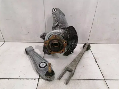 Porsche 911 996 höger framnav 99634166605 Hjullagerhus fram höger