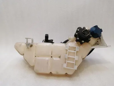 Porsche 911 997 Ausgleichsbehälter 99610605703 Ausgleichsbehälter Kühlwasser