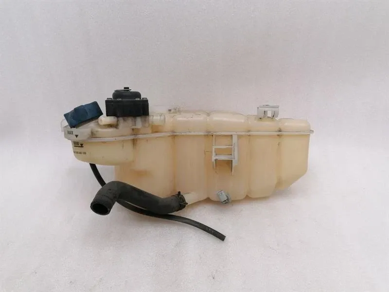 Porsche 911 997 expansion tank 99610605703 expansion tank cooling water