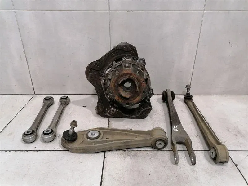 Porsche 911 996 right rear hub 99633111206 wheel bearing housing rear right