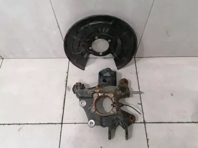 Lexus RX RX450h AL20 задна лява главина 42450-48051 корпус на колесен лагер задна лява