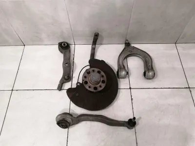 Mercedes SL R230 labā priekšējā rumbas komplekts A2113303820 Riteņa rumbas korpusa priekšējais rekomplekts