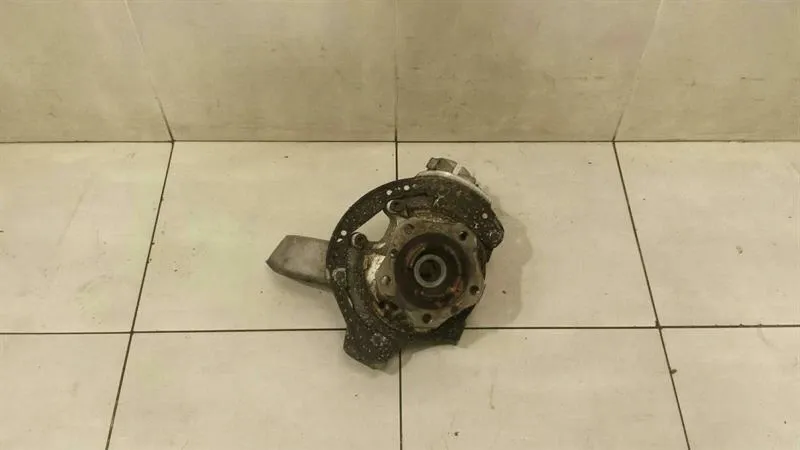 Porsche Boxster 981 right rear hub 98133165803 wheel bearing housing rear right