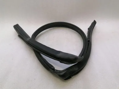 Уплотнитель лобового стекла Porsche Boxster 981 98153707703 Уплотнитель лобового стекла