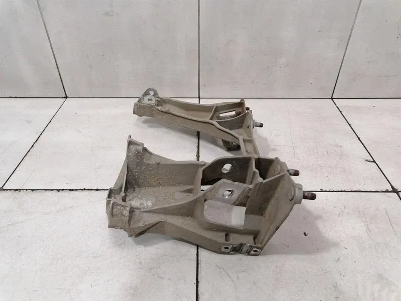Porsche Cayman 981 GTS Subframe Rear 98133115105 Axle Frame Rear Axle Left