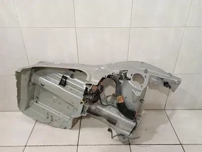 Porsche Cayman 981 Right Front Chassis Leg 99150139201 Right Front Wheel Arch