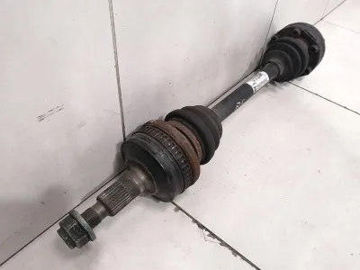 Porsche 911 996 drivaxel bak höger 99633202404 bak höger drivaxel