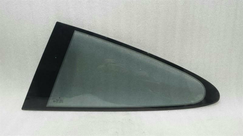 Porsche 911 996 left rear 1/4 glass 99654311103 door window 1/4 rear left coupe