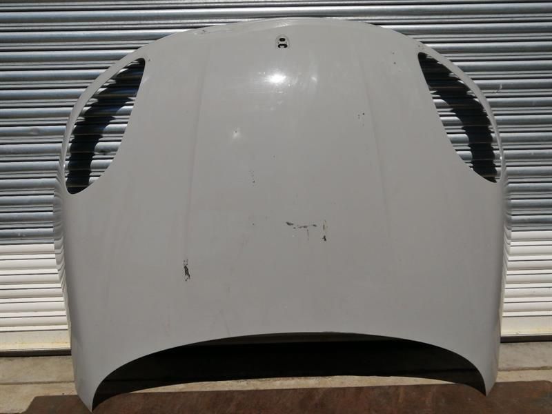 Porsche Macan 95B Bonnet 95B823031 bonnet