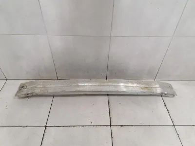 Porsche Macan 95B Belka zderzaka przedniego 8R0807113D Uchwyt zderzaka przedniego